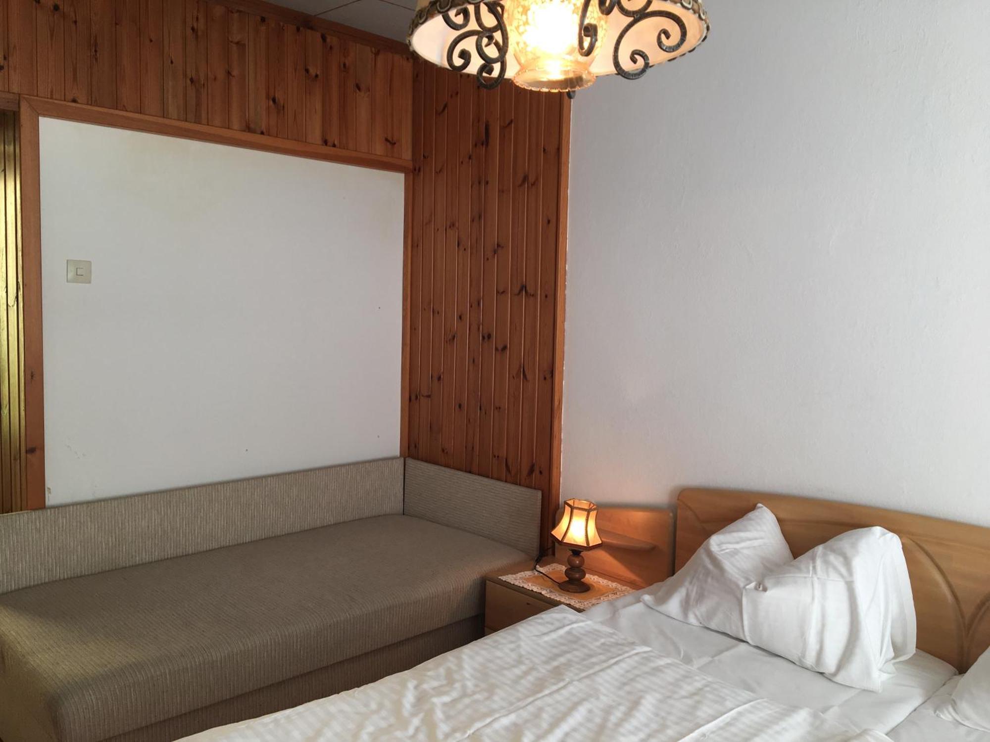 Skorianzhof Hotel Eberndorf Стая снимка